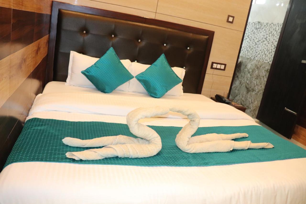 Hotel Famous Haridwār Eksteriør billede