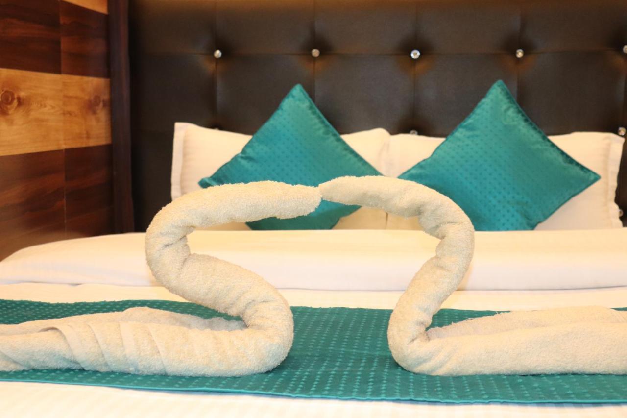 Hotel Famous Haridwār Eksteriør billede